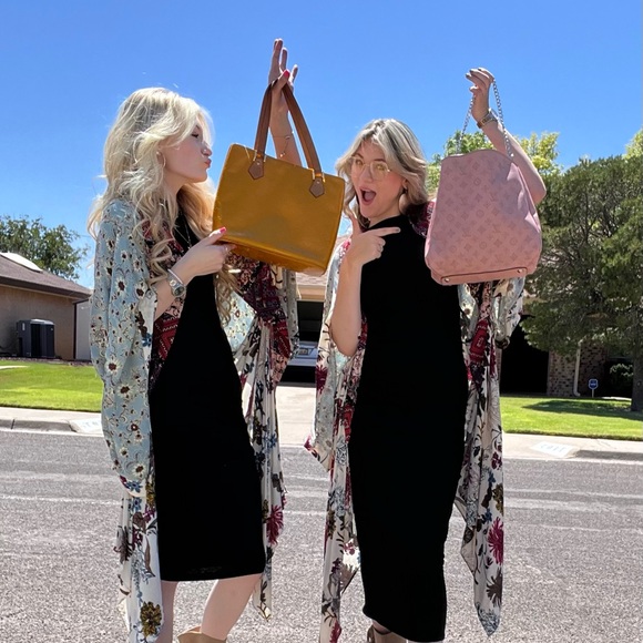 🩷CBARRAZA IS LIVE🩷 GRAPHICSSS - Picture 4 of 10